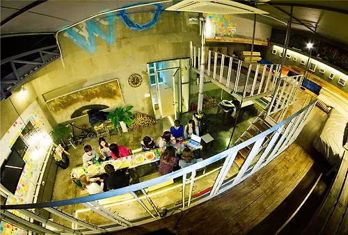 Wow Guest House - Hostel Busan Hotel